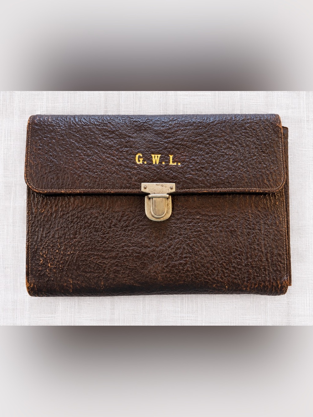 Vintage Men's Genuine Leather Travel Grooming & Shaving Kit Brown Case